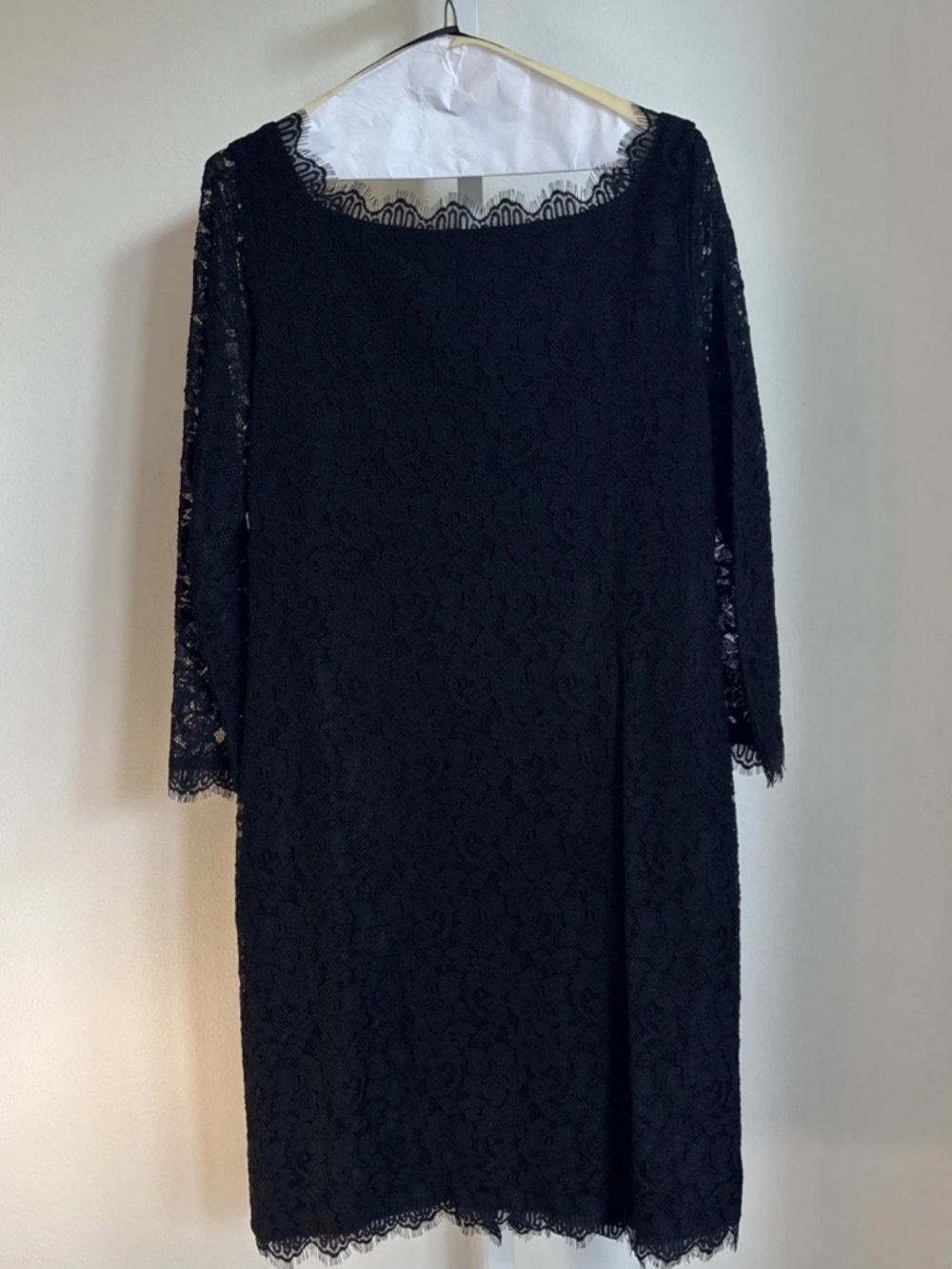 Diane Von Furstenberg Size 6 Black Lace Sheath Dress